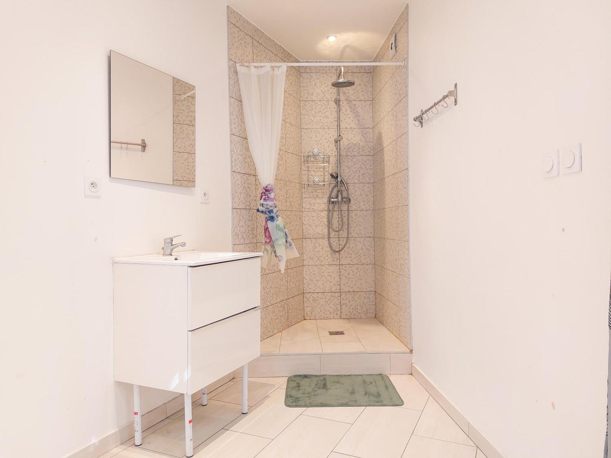 Charmant Appartement Pres Du Marche, Gare Et Port A 5Mn Toulon Eksteriør bilde